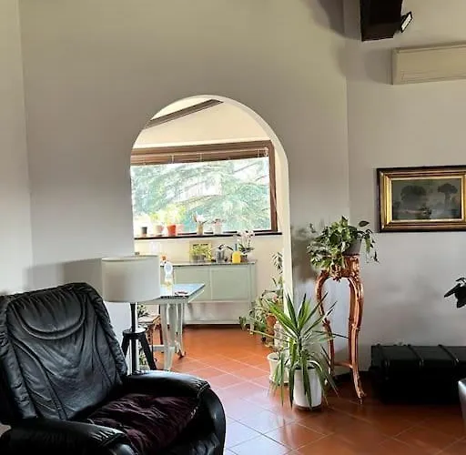 In La Carruba فيلة *