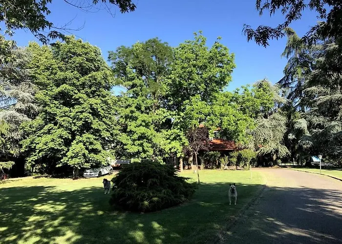 In La Carruba فيلة ريفرغارو